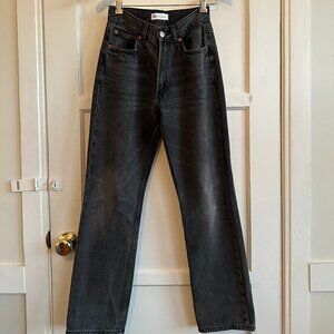 Zara "Straight Cut Jeans with a High Waist" in Faded Black, Size 4 (26).